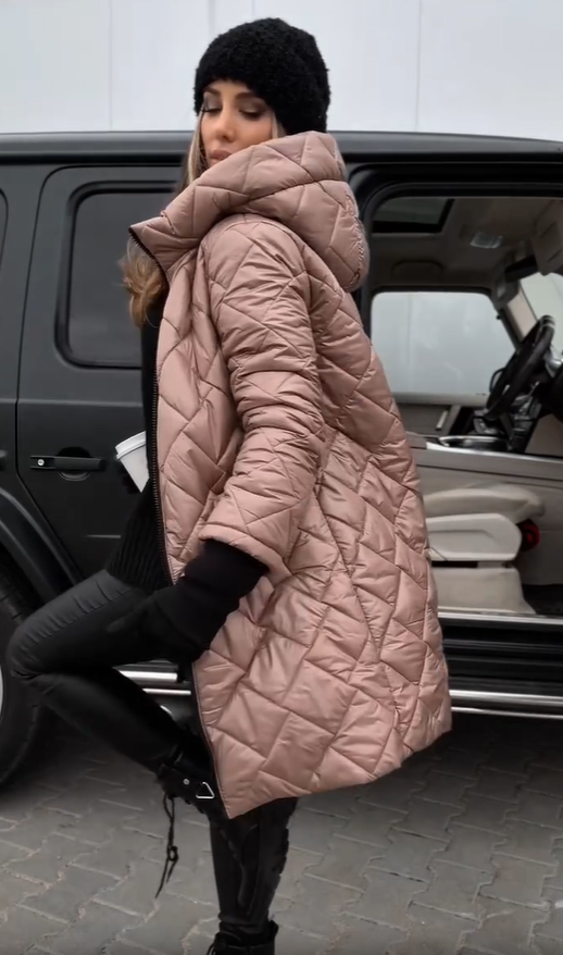 Bogna | Elegant quiltad dunjacka med huva – bild 6