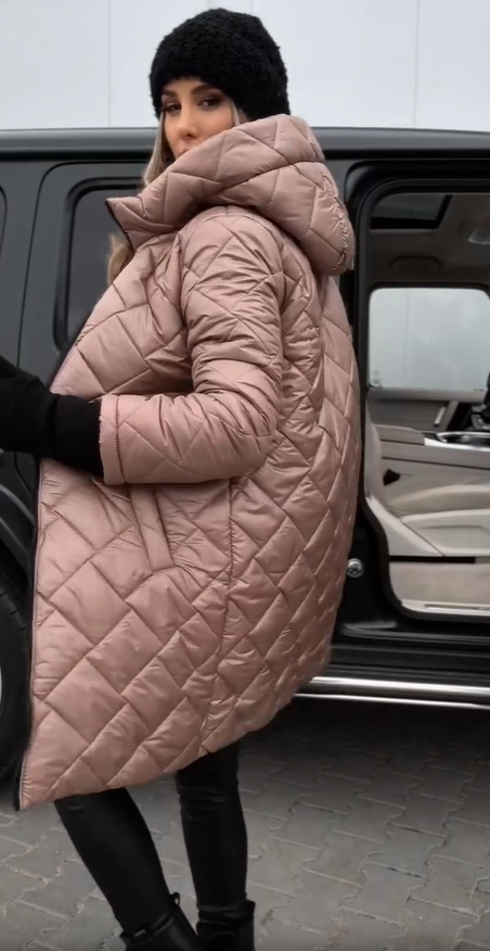 Bogna | Elegant quiltad dunjacka med huva – bild 5