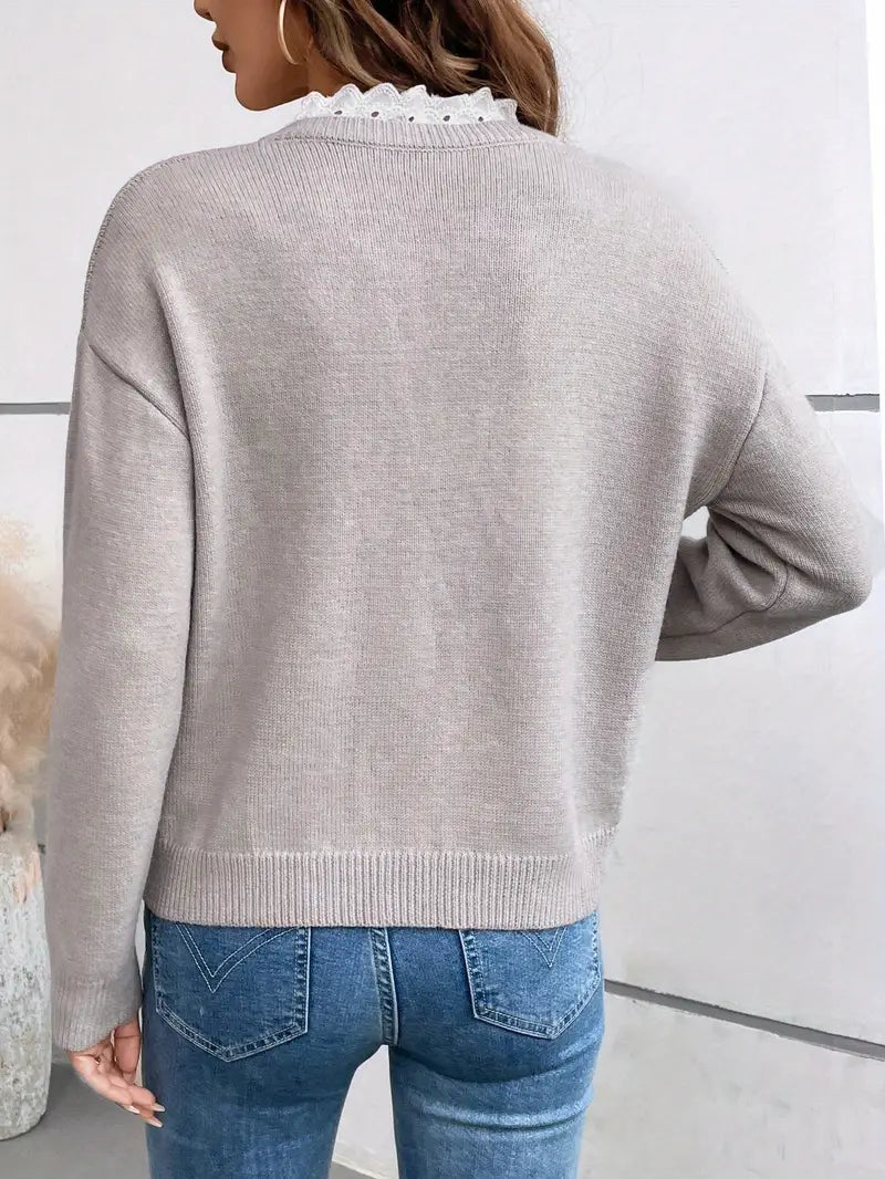 Luna | Elegant stickad tröja med spetskrage – bild 5
