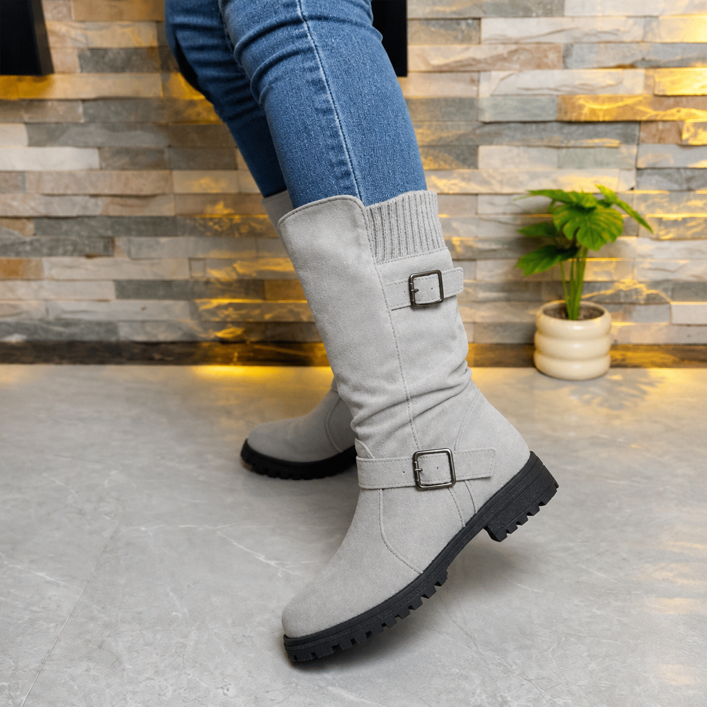 Fjalora - Veckade Boots Med Räfflad Krage För Vardagsbruk