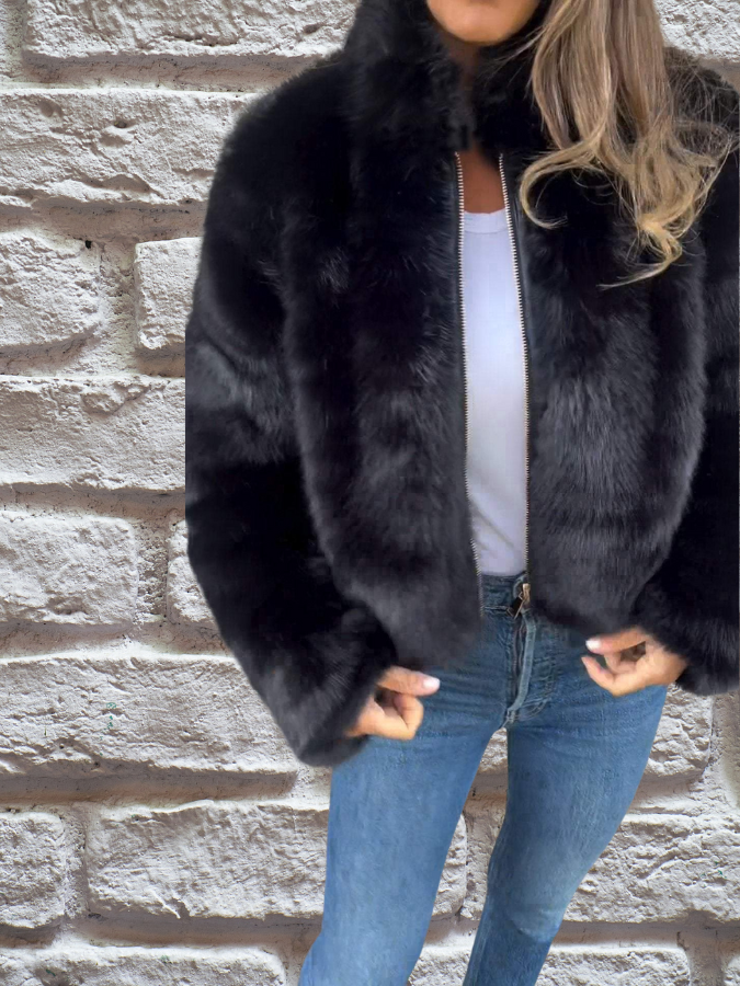 Plysette - Kort Fuskpälsjacka För Vinterns Outfits – vinterjacka – bild 3