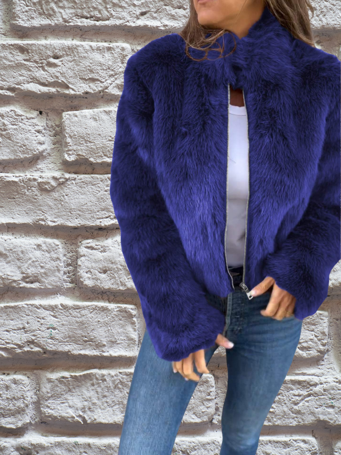 Plysette - Kort Fuskpälsjacka För Vinterns Outfits – vinterjacka – bild 7